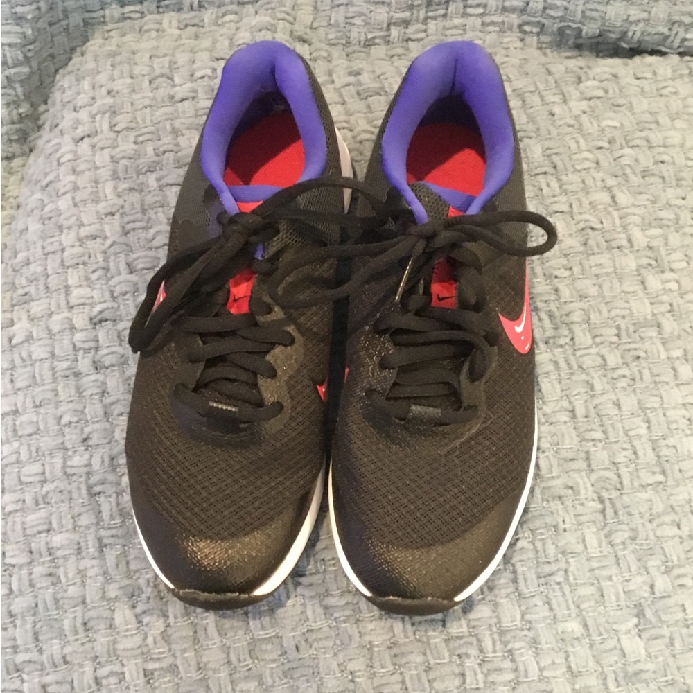 Nike Revolution 6NN very berry new (never worn)